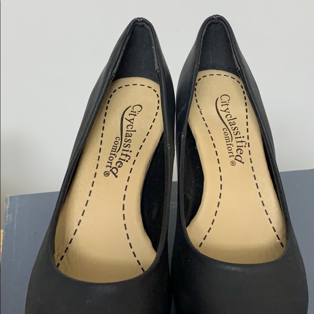 Black pumps - Picture 8 of 9
